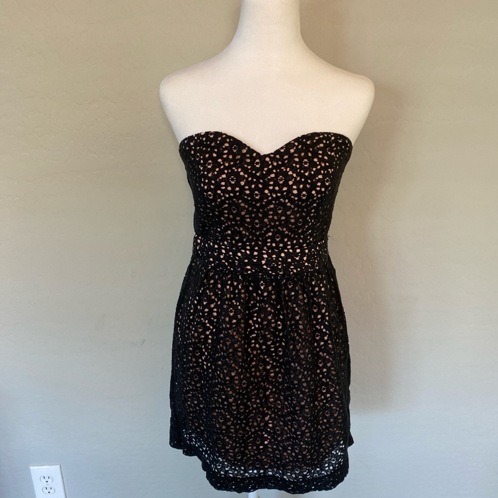 Black & pink lace strapless dress size medium‎